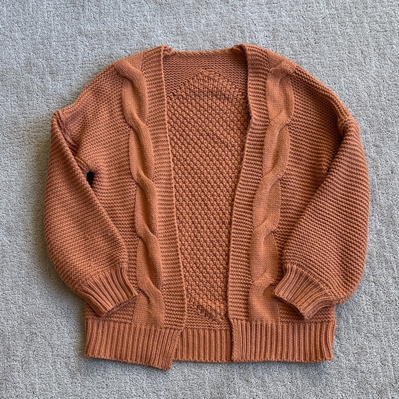 unknown Sweaters - Cozy Cable Knit Cardigan - Rust